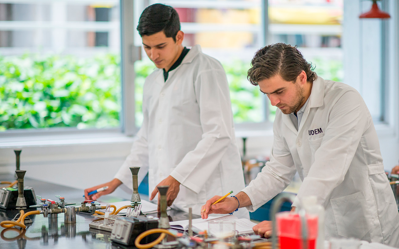 Charlotte Bronte popular Capataz Laboratorio de Química | UDEM