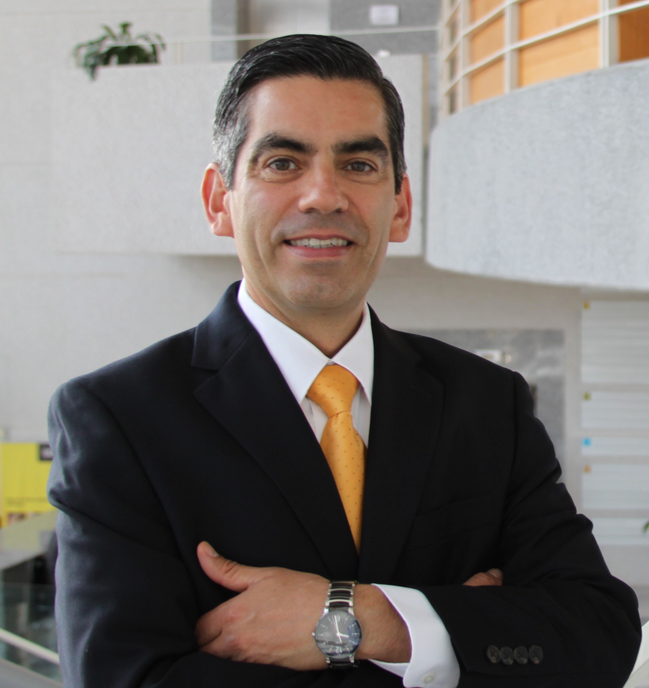 Dr. Benito Flores Juárez