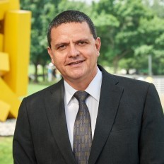 Dr. Osmar Arandia