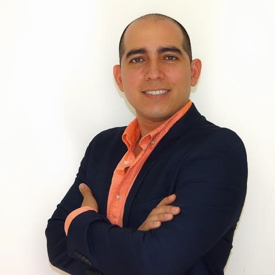 Dr. Raúl Antonio García Flores