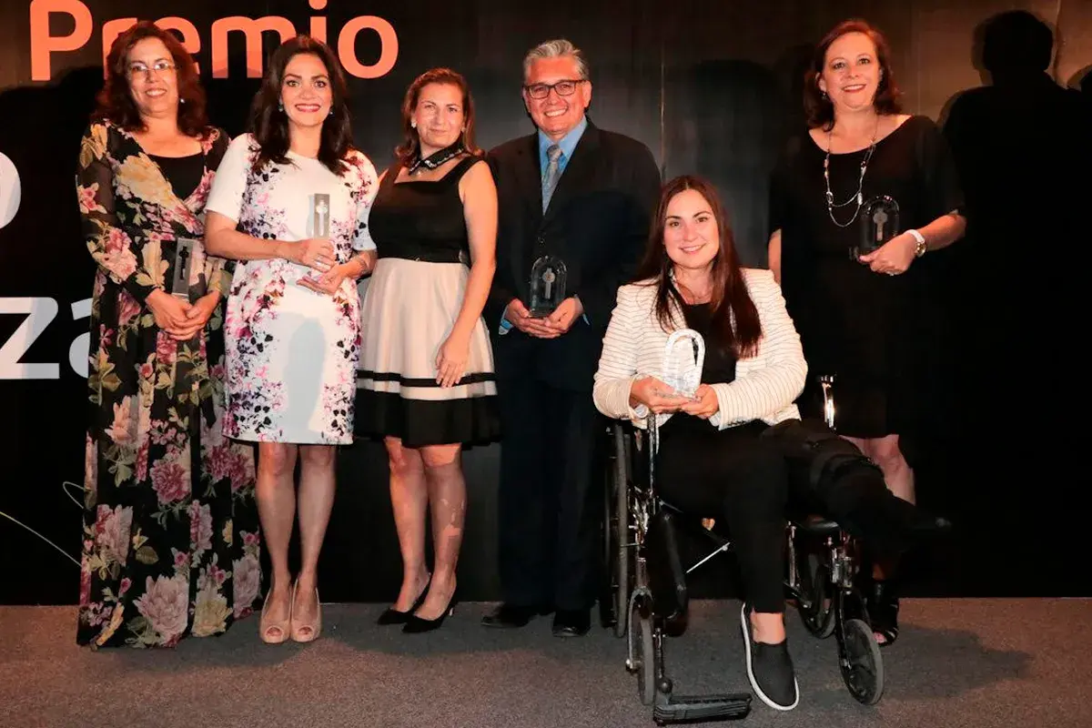 Distingue UDEM  a sus maestros destacados