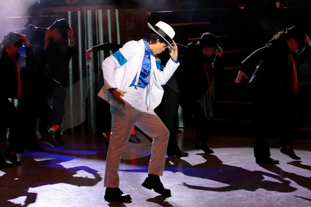 Presentan estudiantes lo mejor del Rey del Pop