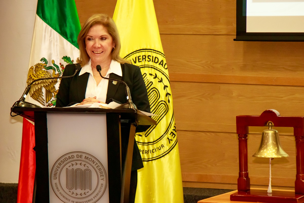 María del Roble Garza Treviño, presidente del Claustro