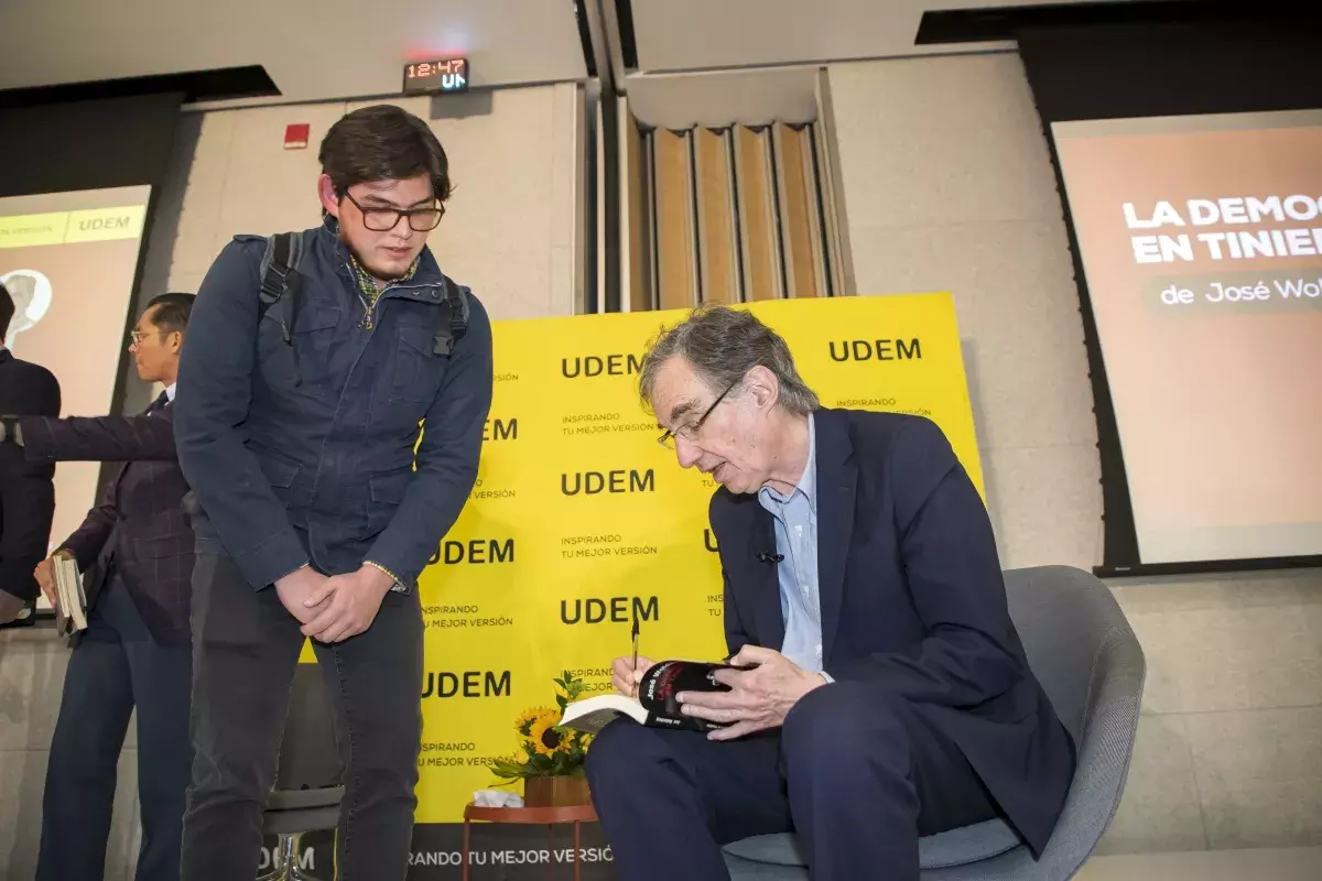 Archivo UDEM