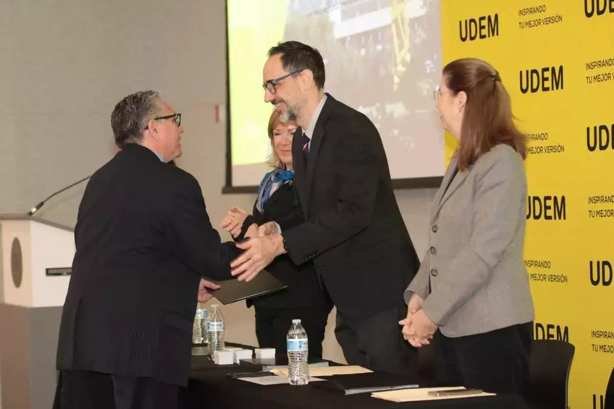 Archivo UDEM