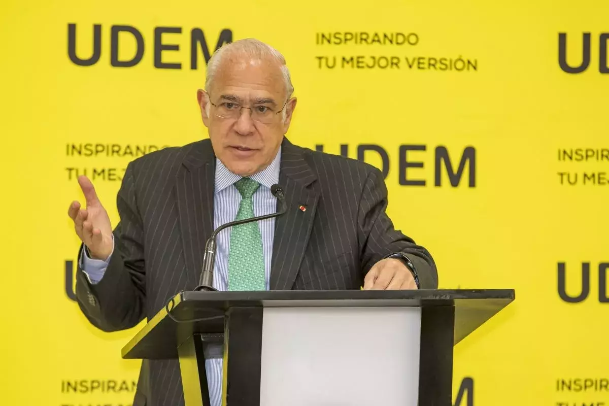 Archivo UDEM