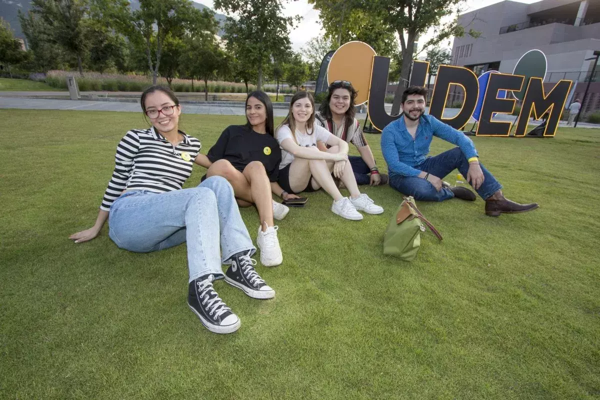 Archivo UDEM