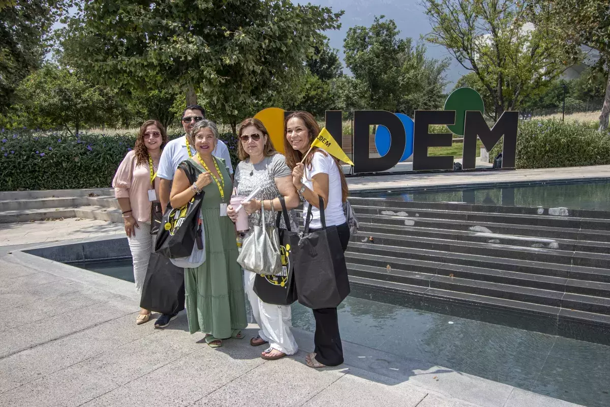 Archivo UDEM