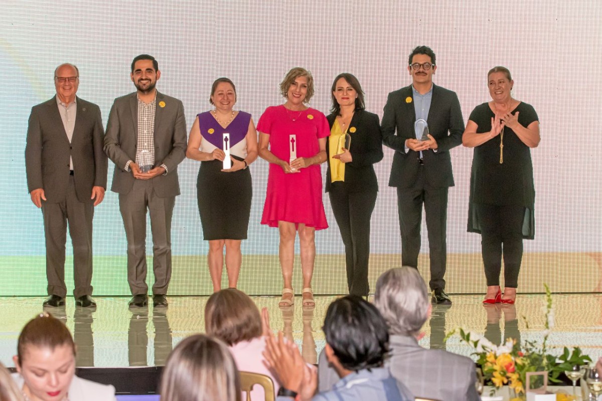 Ganadores del Premio Pro Magistro Roberto Garza Sada 2022