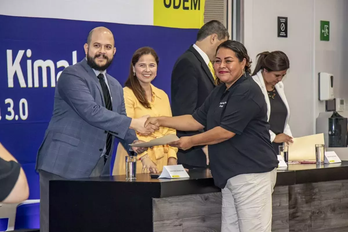 Archivo UDEM