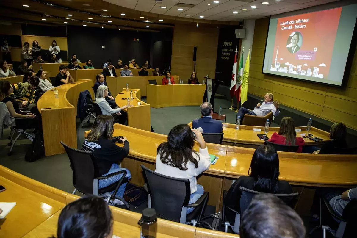 Archivo UDEM