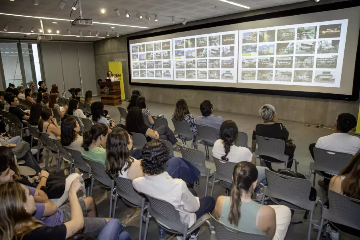 Archivo UDEM