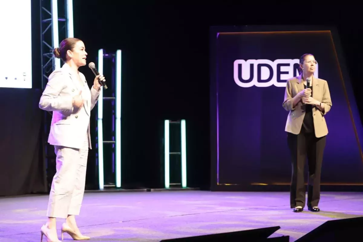 Archivo UDEM