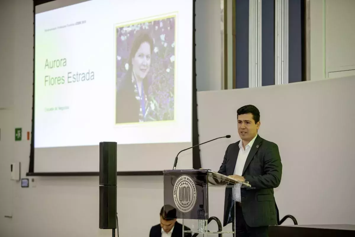 Archivo UDEM