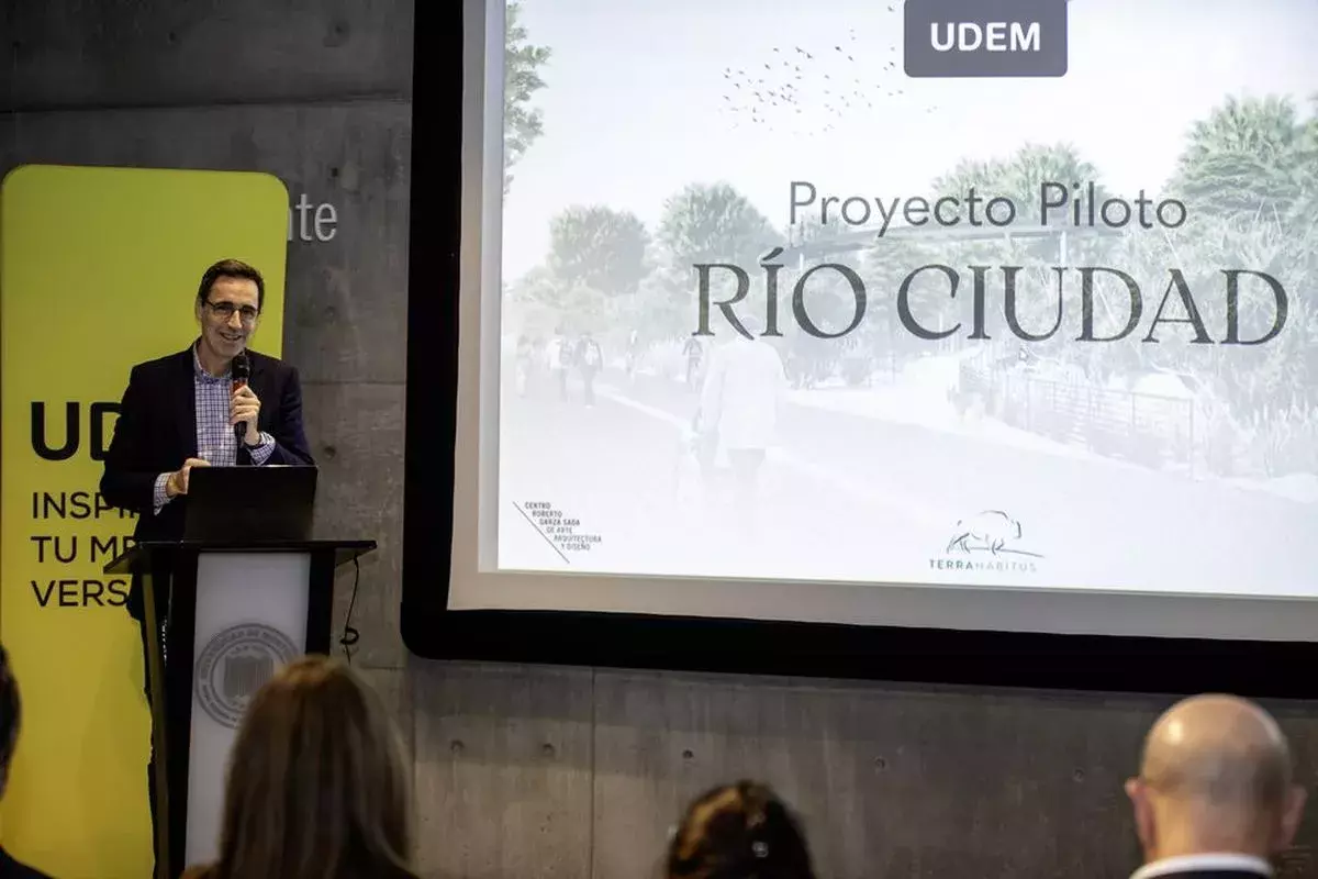 Archivo UDEM