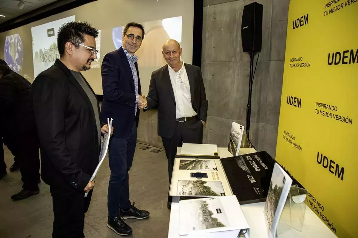 Archivo UDEM
