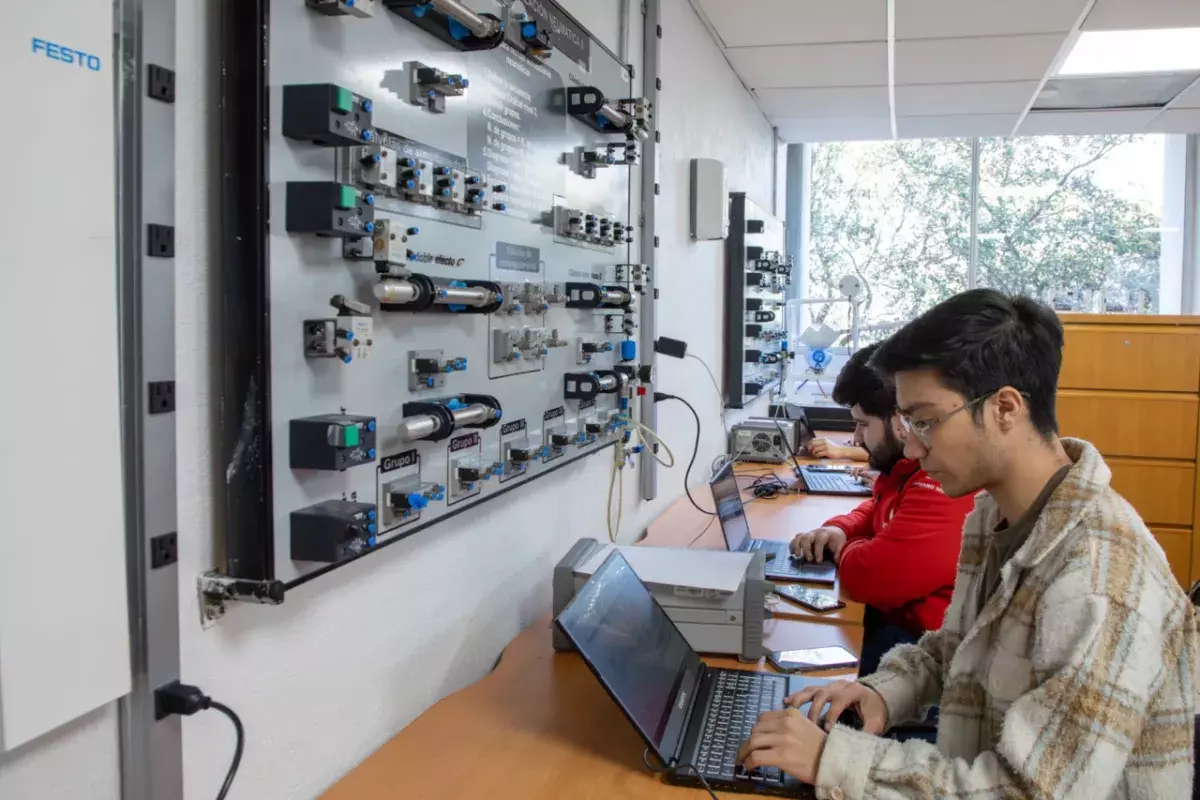 Automatic Control Laboratory UDEM