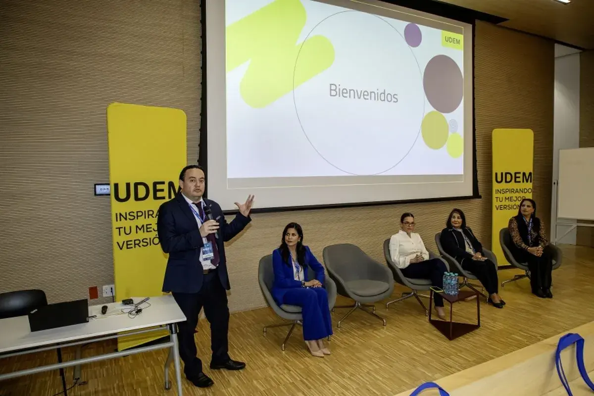 Archivo UDEM