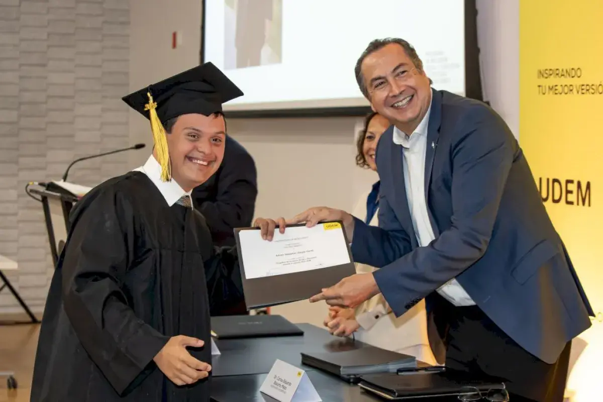 Archivo UDEM