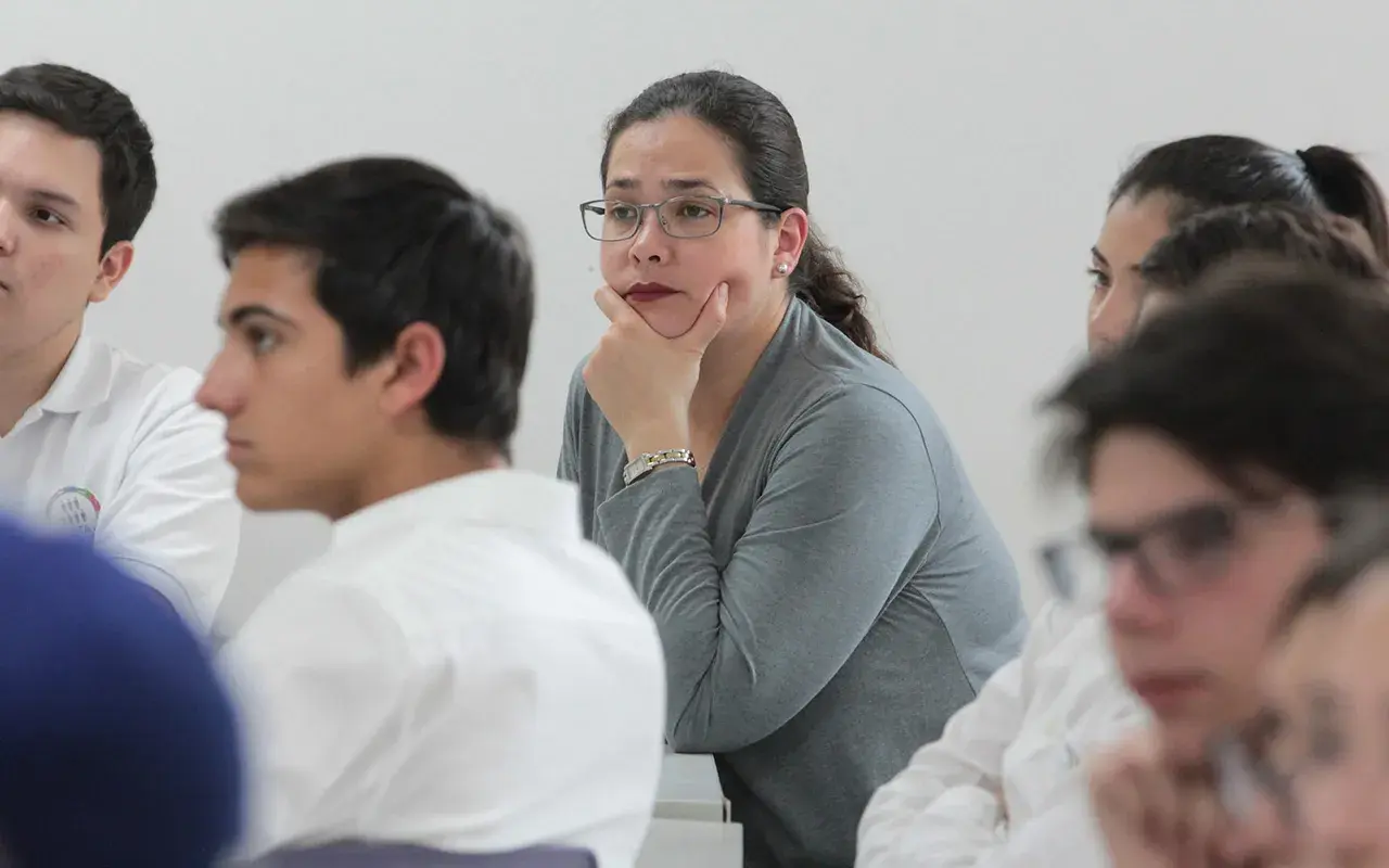 Fotografía de alumnos de prepa UDEM Unidad San Pedro