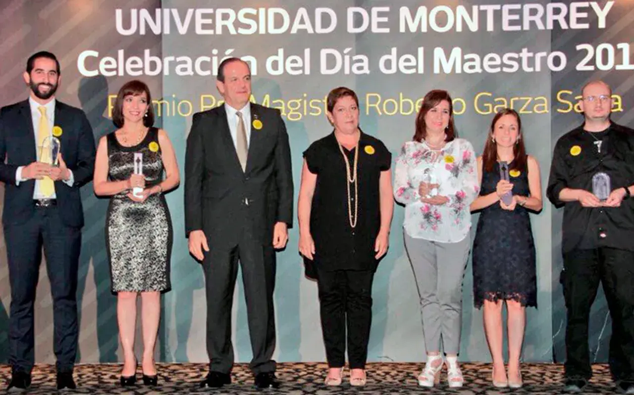 Ganadores del Premio Pro Magistro Roberto Garza Sada 2015