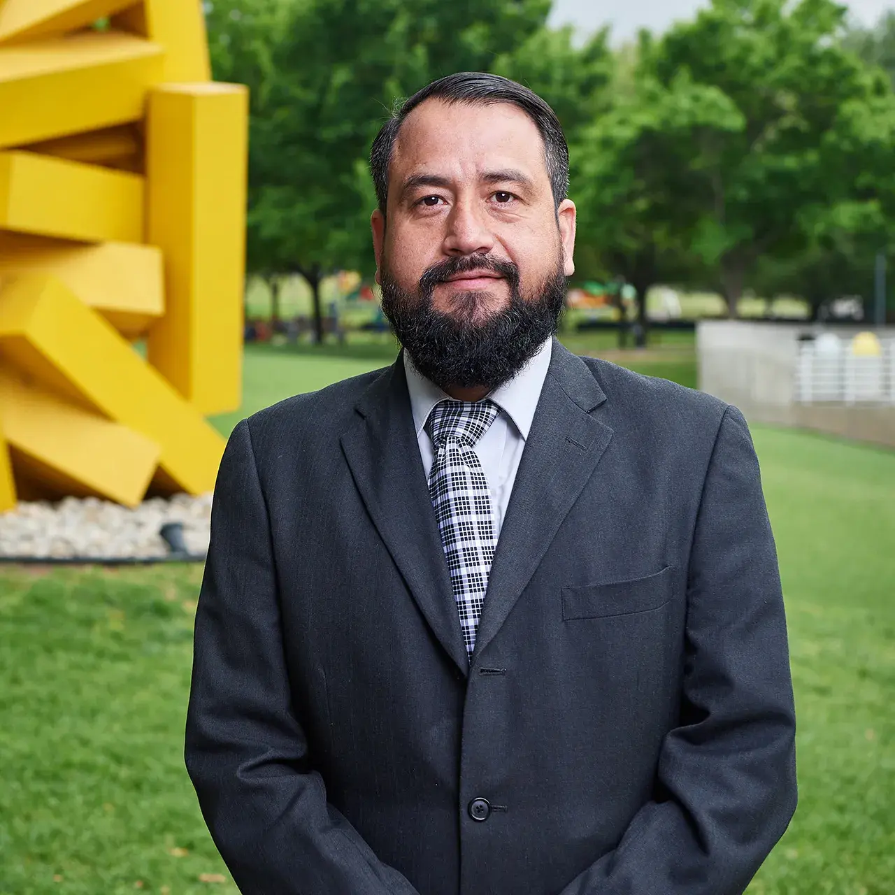 Adrían Martínez, profesor.