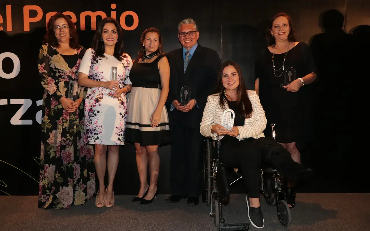 Ganadores del Premio Pro Magistro Roberto Garza Sada 2018