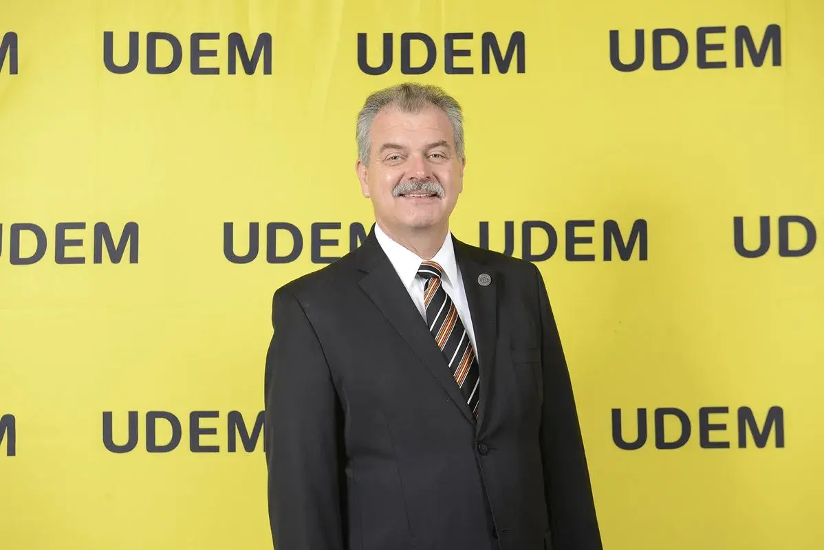 Archivo UDEM