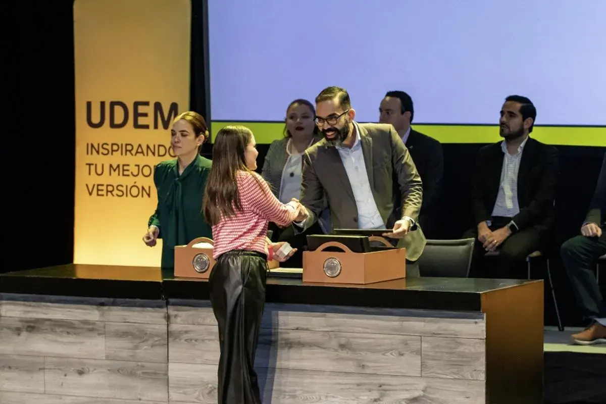 Archivo UDEM