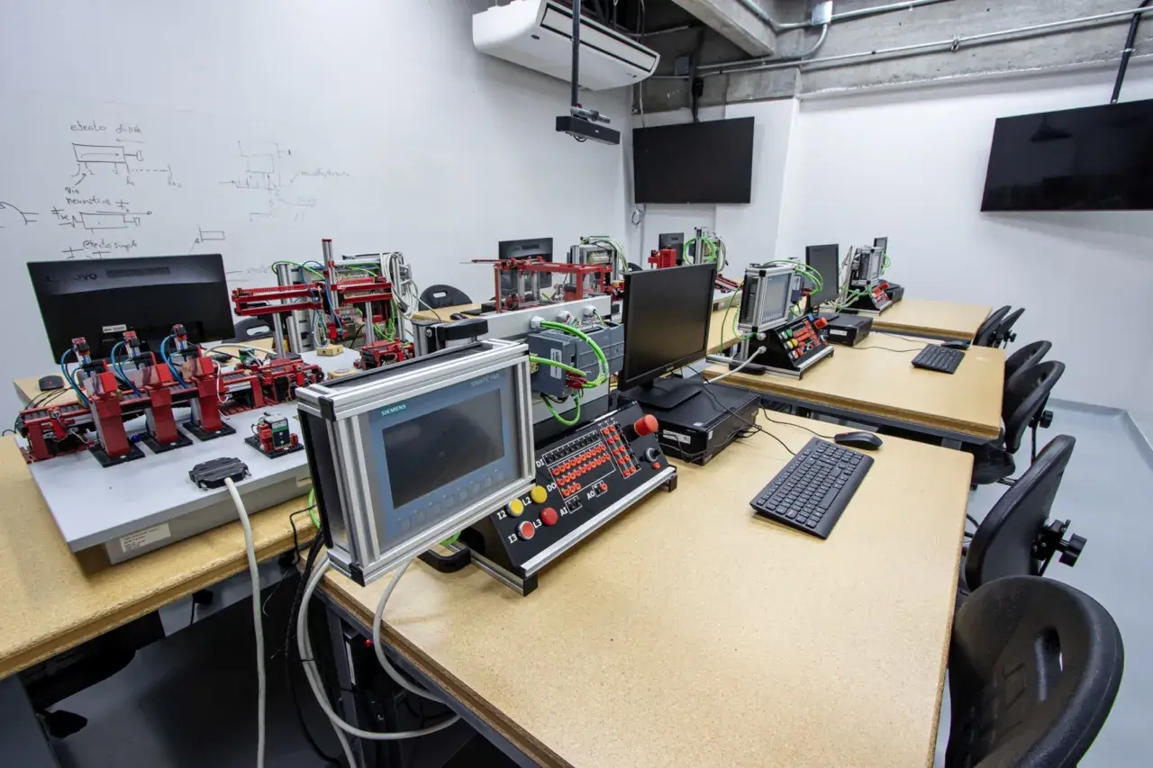 Laboratorio de Automatización UDEM