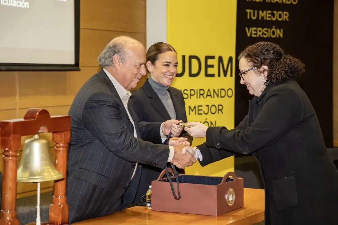 Archivo UDEM