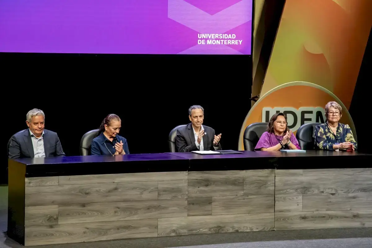 Archivo UDEM