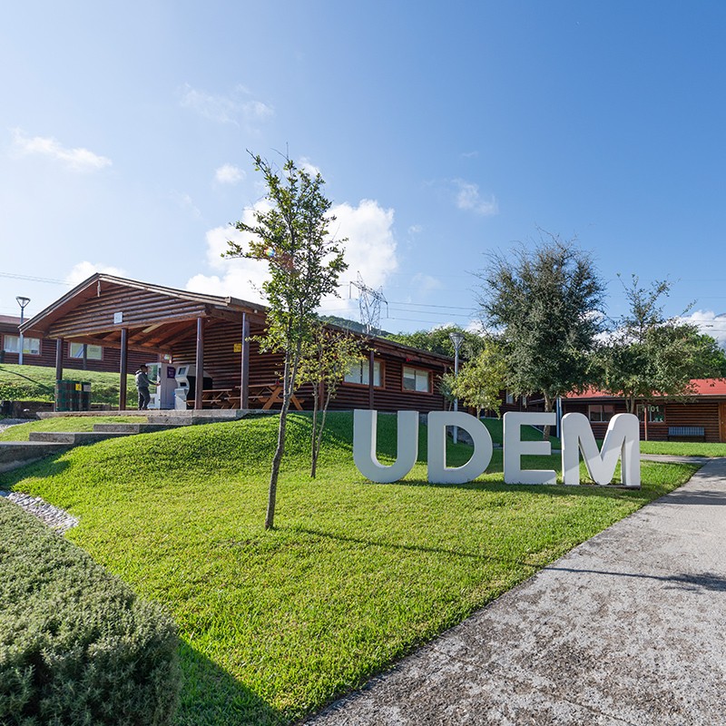 Universidad de Monterrey Prepa Valle Alto — Classrooms